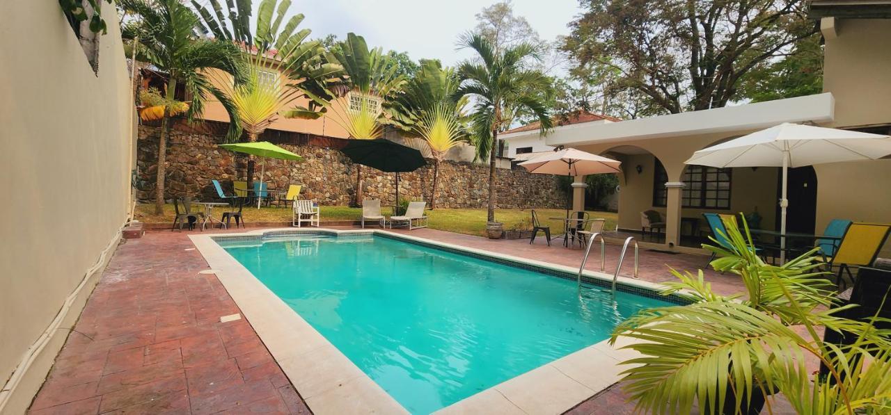 Camilas Hotel San Pedro Sula Eksteriør billede