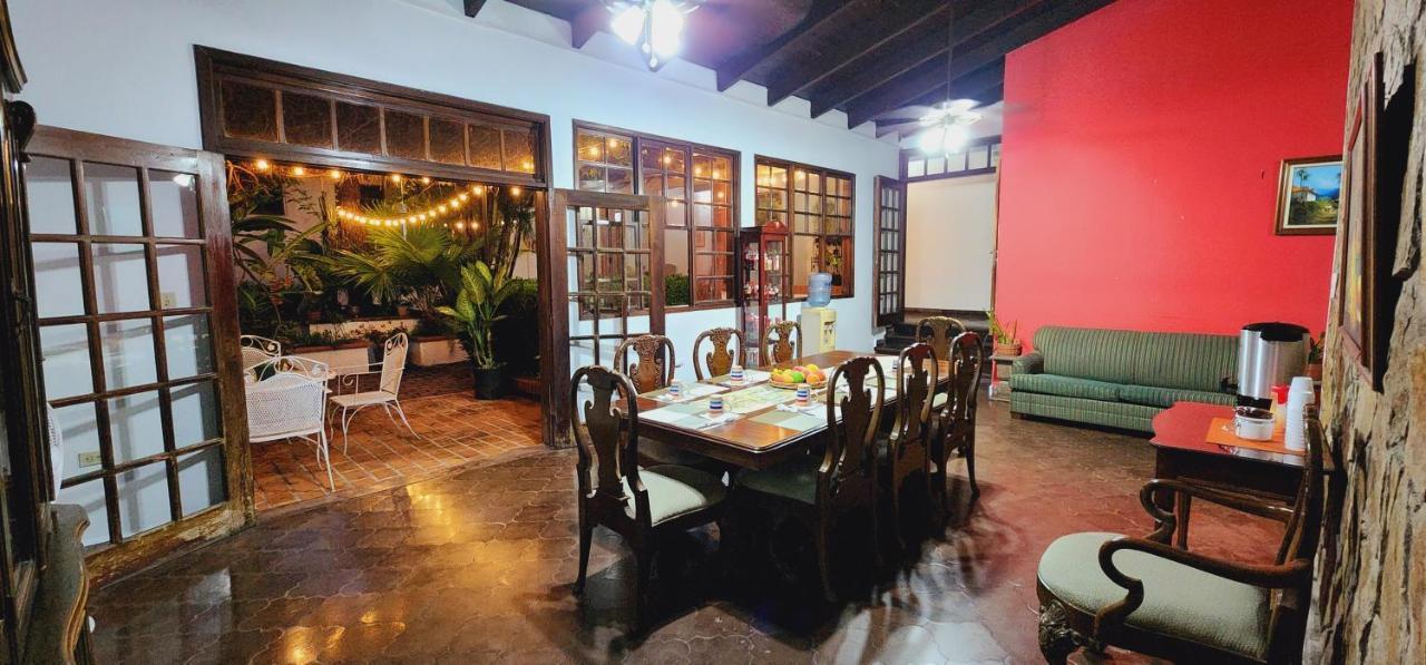 Camilas Hotel San Pedro Sula Eksteriør billede