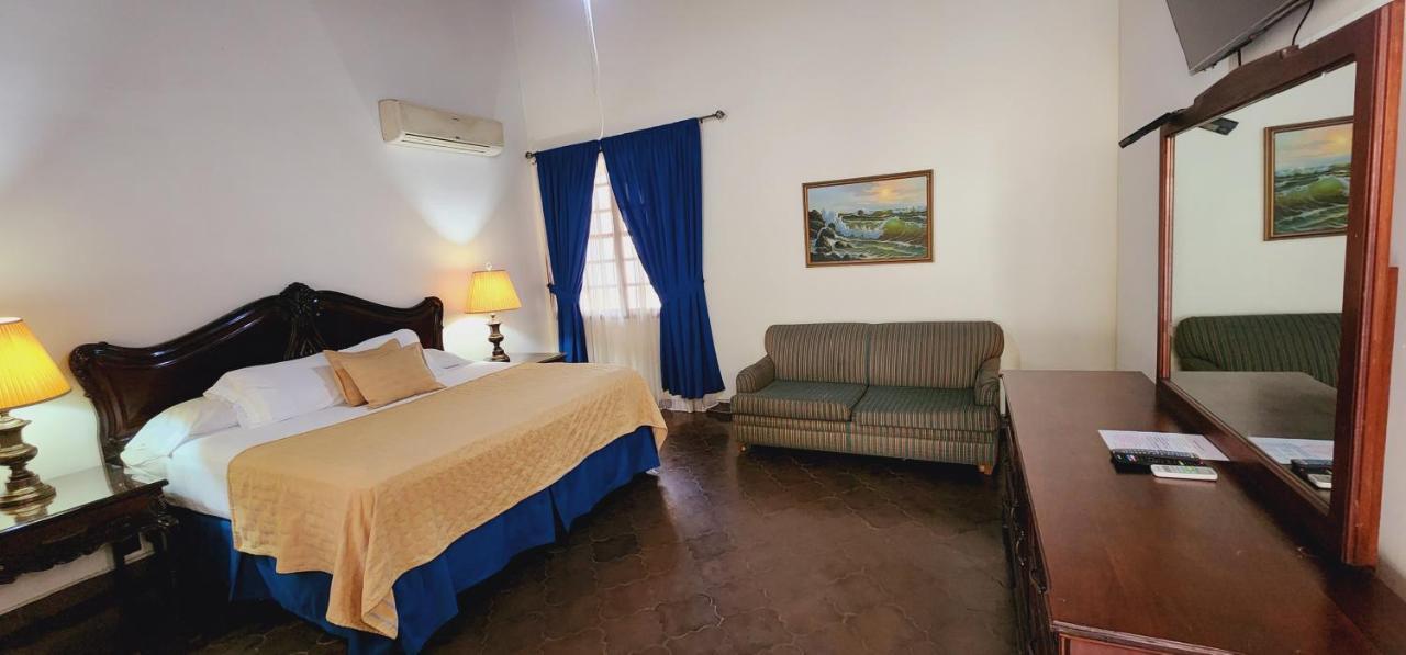 Camilas Hotel San Pedro Sula Eksteriør billede