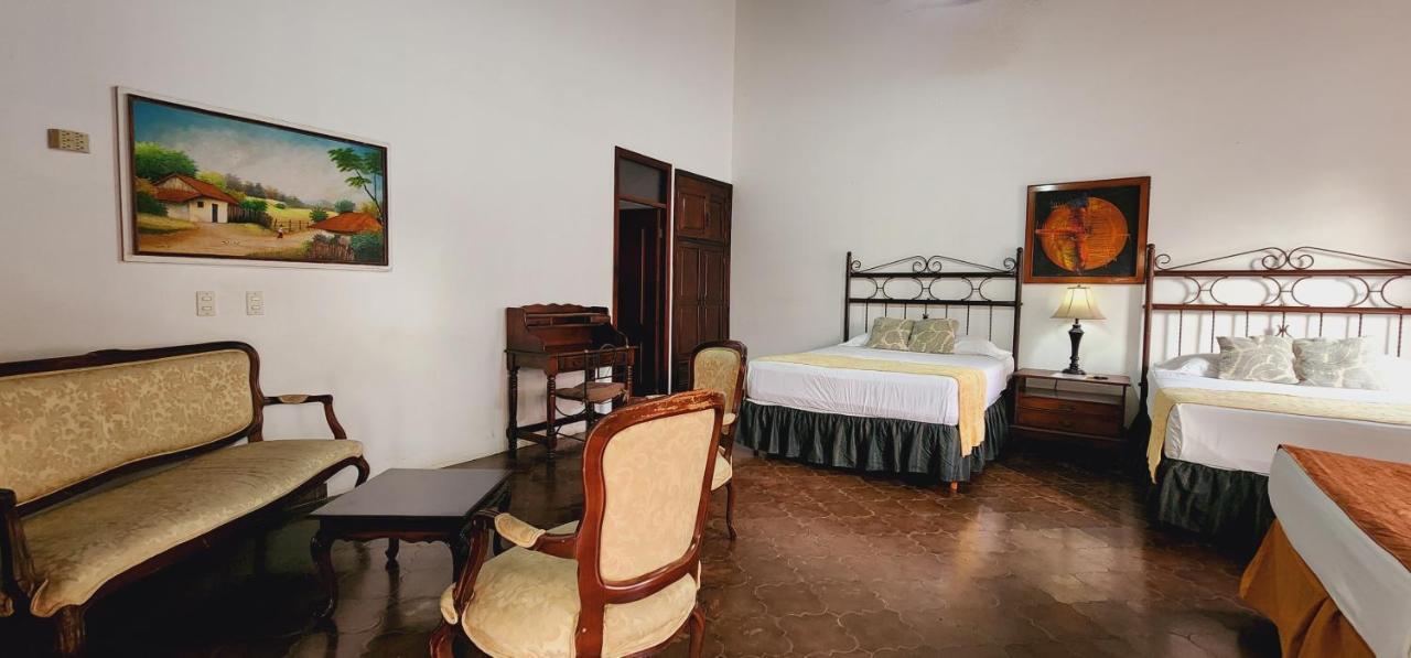 Camilas Hotel San Pedro Sula Eksteriør billede