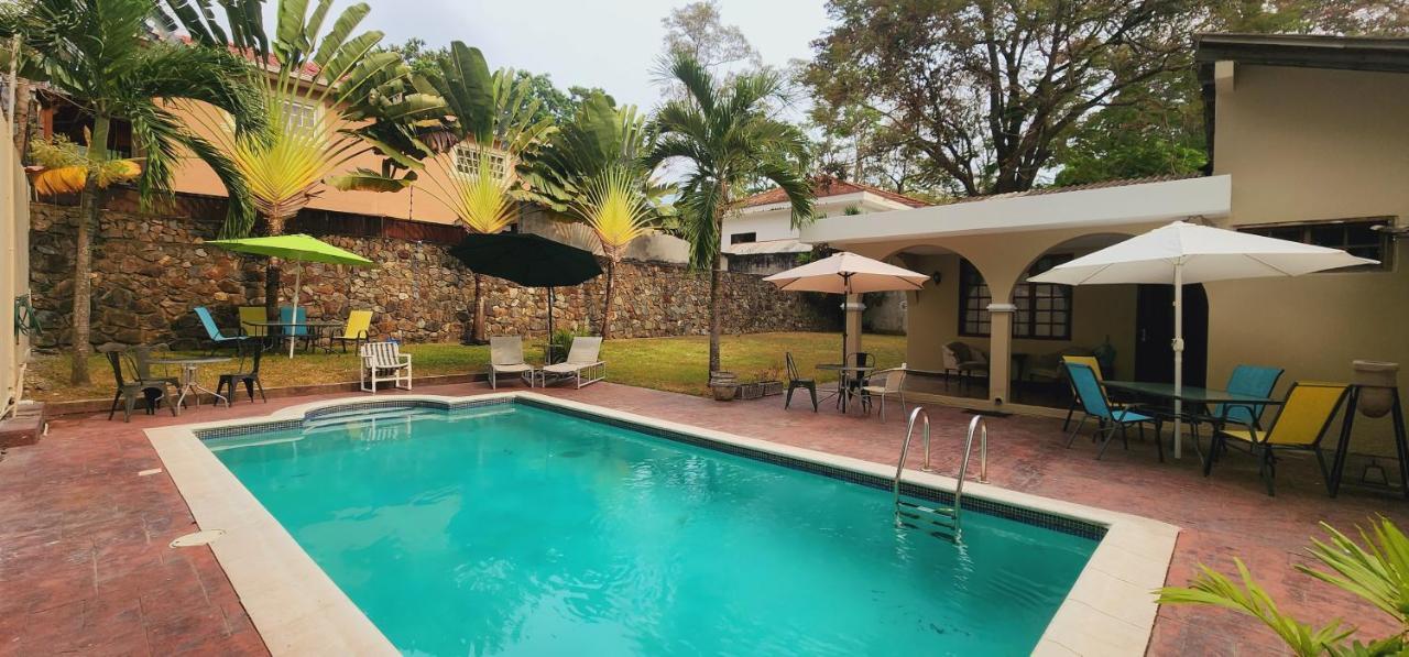 Camilas Hotel San Pedro Sula Eksteriør billede